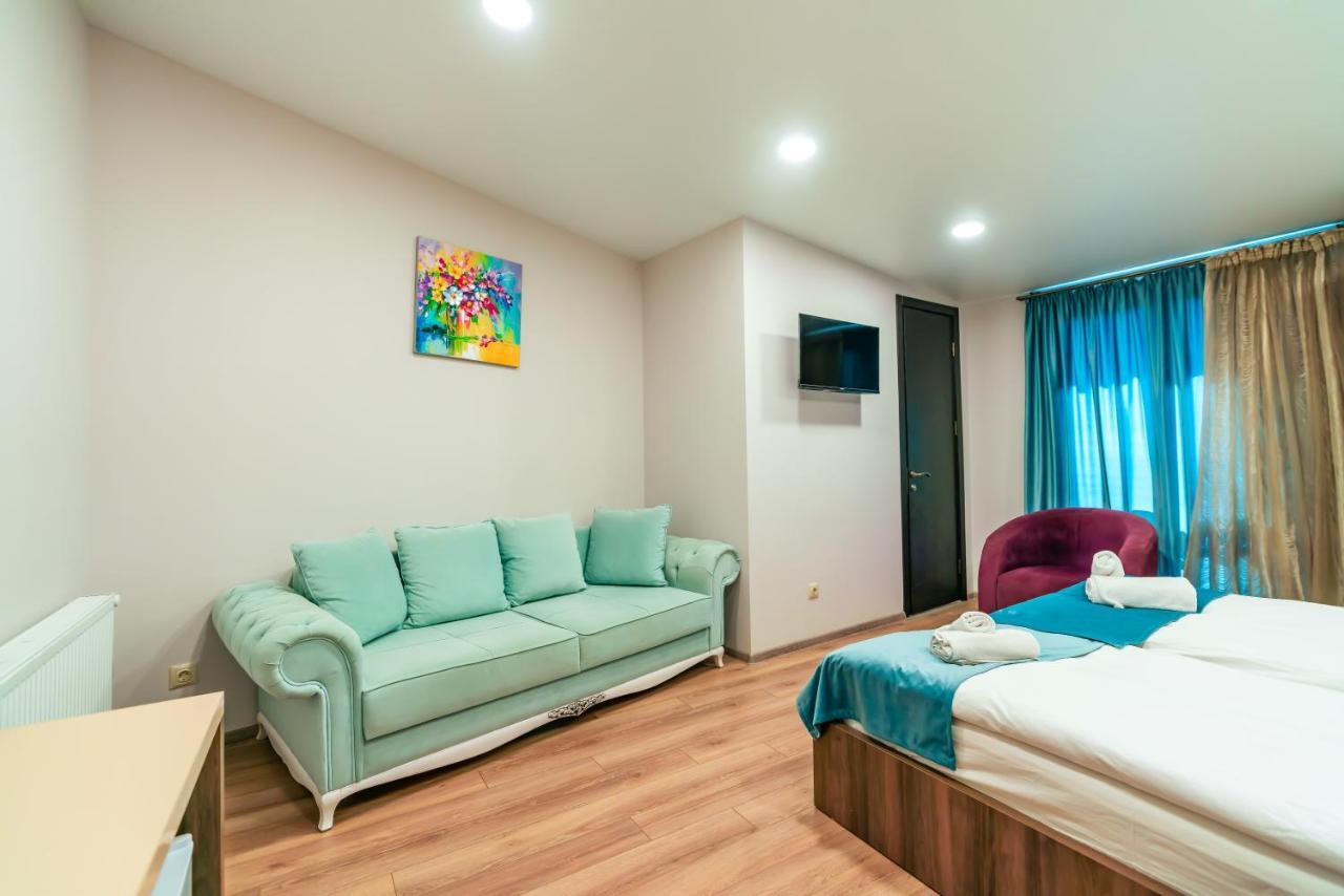 Hotel Classic Suites Tbilisi Esterno foto